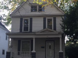 861 S Park Ave, Springfield, IL 62704