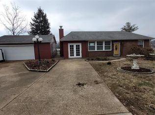 667 Majesty Ct, Saint Louis, MO 63125