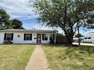 1607 Grimes Rd, Hampton, VA 23663