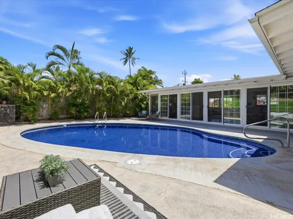 453 Iliaina St, Kailua, HI 96734