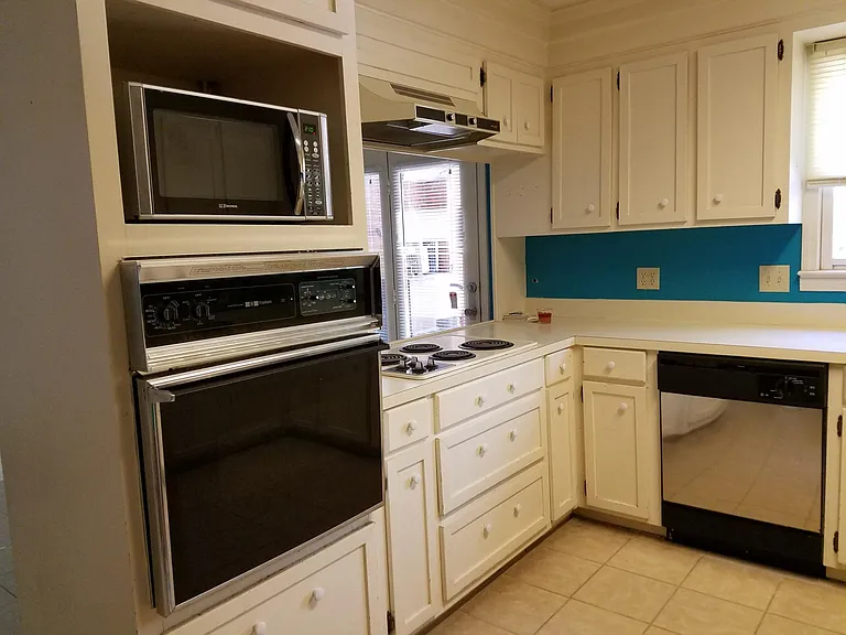 954 Glastonbury Cir #B — Photo 4