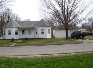 217 E Market St, Monticello, IN 47960