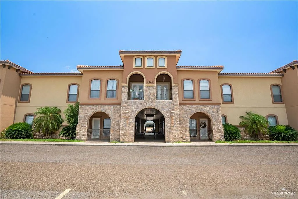2 bed, 2.0 bath, 1209 sqft, $1,000 — Photo 1