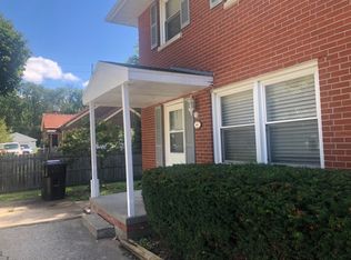 4 Hale Ct APT B, Normal, IL 61761