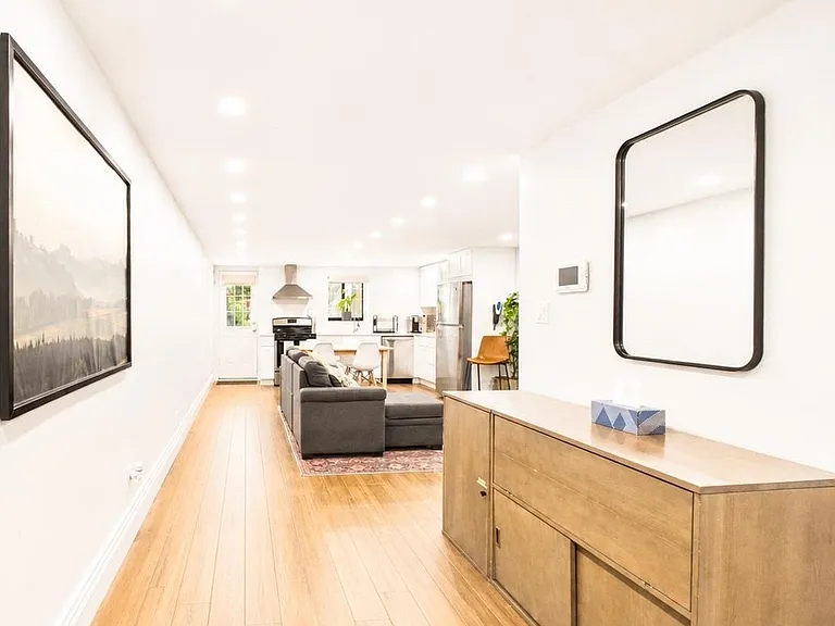 3 Jardine Pl #1F — Photo 1