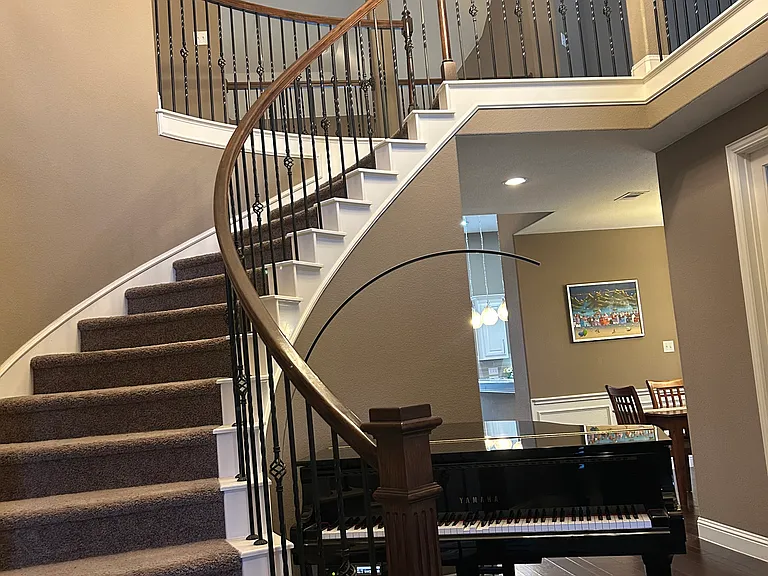 1273 Ranch Gate Ln — Photo 2