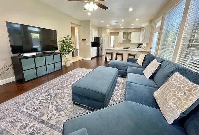 709 Thompsons Dr — Photo 6