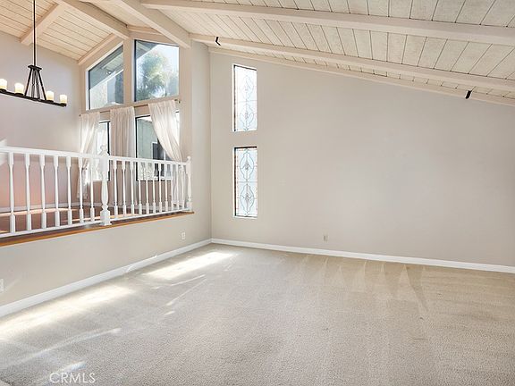 4th image of 5690 Avenida Barcelona