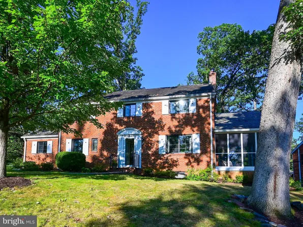 601 N Overlook Dr, Alexandria, VA 22305