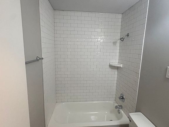 5th image of 3235 Dorchester St