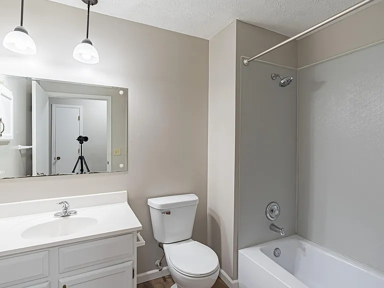 13103 Lillian St — Photo 21