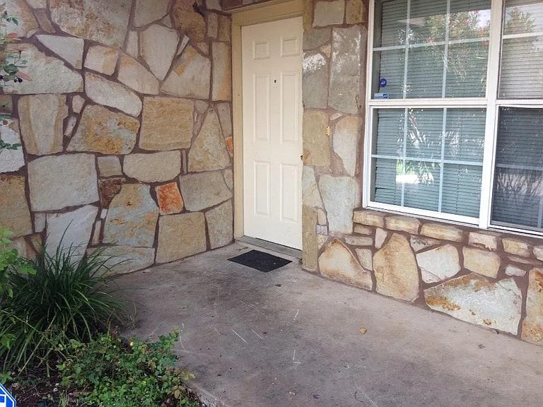 7620 Oak Chase — Photo 6