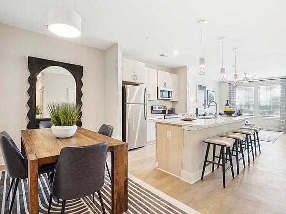 Duet 2 x2 Model Dining and Kitchen Area