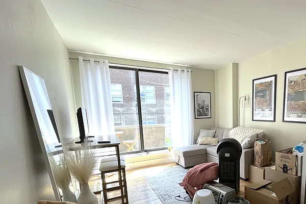 Rented by Akam Sales and Brokerage | media 1