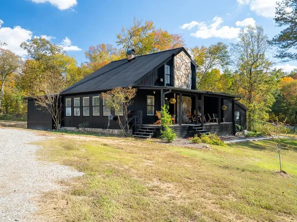 1207 Lee Bryant Rd NE, Dalton, GA 30721