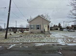 808 Plymouth St, Jackson, MI 49201