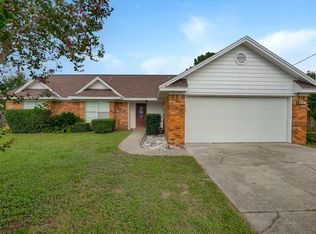 2314 Mary Anne Cir, Navarre, FL 32566