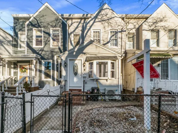94-11 115th Street, Richmond Hill, NY 11418