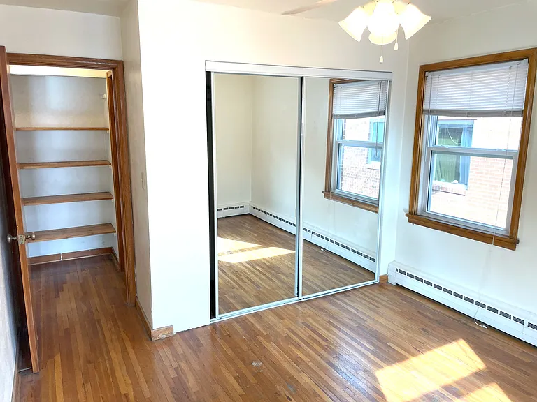 Randolph Apartments — Photo 10