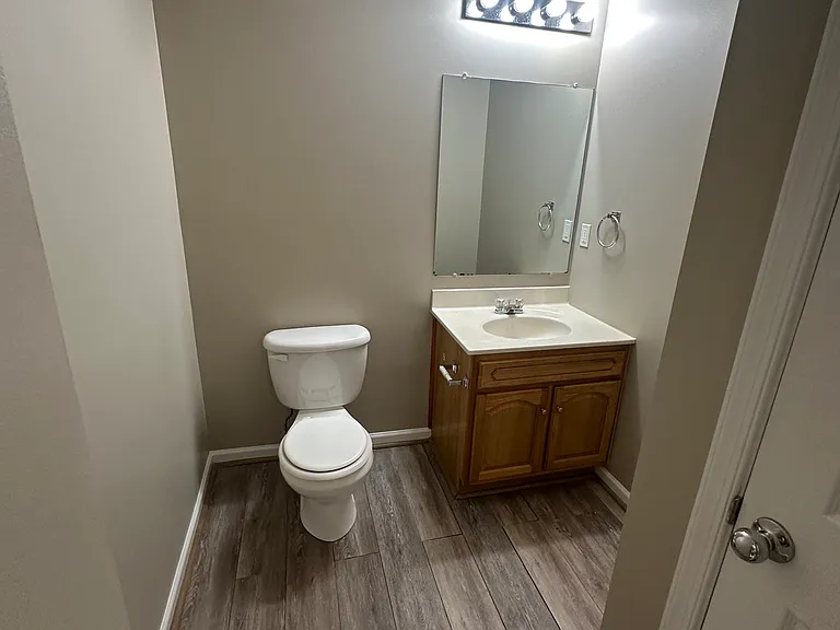 1057 Alexander Hamilton Ln — Photo 6