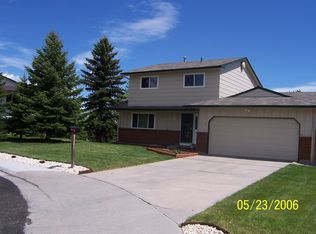 112 Roundtop Ct, Cheyenne, WY 82009