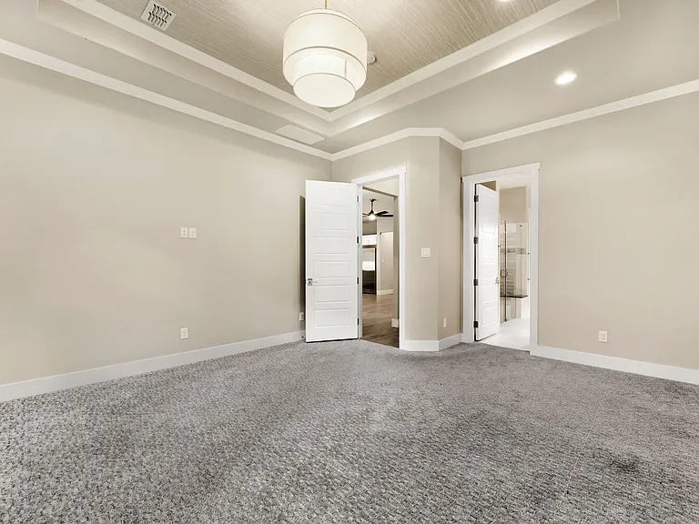 1806 Tucker St — Photo 12