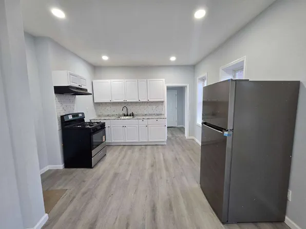 160 Hoffman Ave, Trenton, NJ 08618