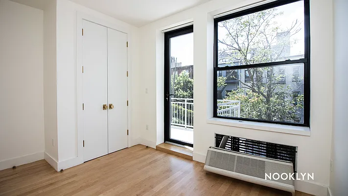 Rented by Nooklyn NYC LLC | media 18