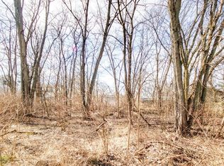 3901 Sumac Rd, Valparaiso, IN 46383