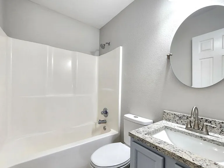 14031 Seymour Dr — Photo 24