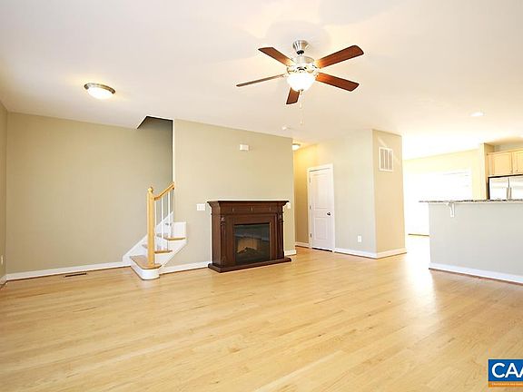 5th image of 2156 Saranac Ct