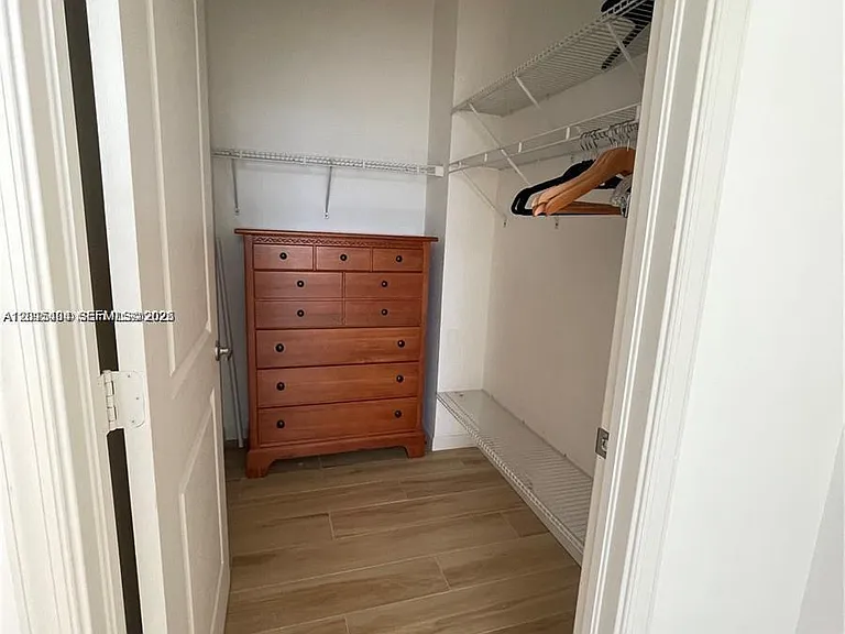 10 Aragon Ave #1220 — Photo 8