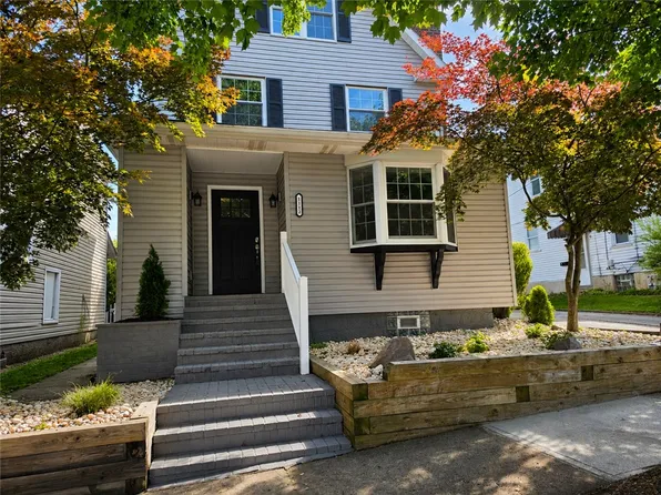 1112 Montana Ave, Natrona Heights, PA 15065