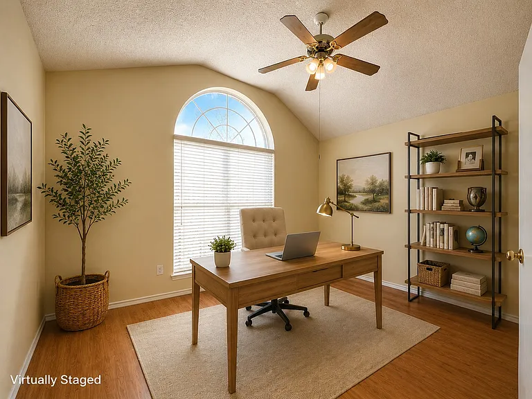2070 Belvedere Dr — Photo 5