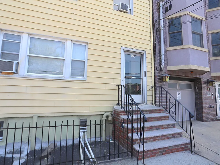423 Jackson St #3 — Photo 14