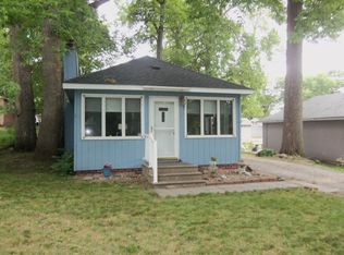 15206 Linden St, Clear Lake, IA 50428