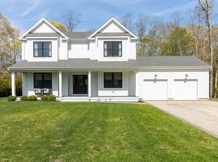 580 Stars Rd, East Marion, NY 11939