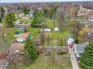 23050 Northline Rd, Taylor, MI 48180