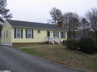 8417 Firethorne Ln, North Chesterfield, VA 23237