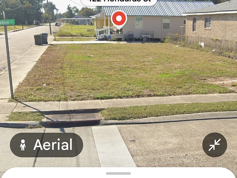 422 Honduras St — Photo 1