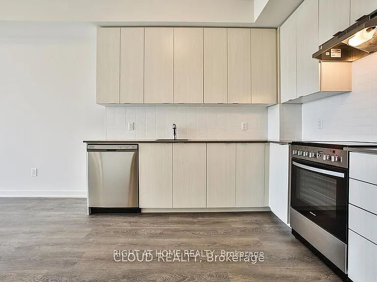 58 Sky Harbour Dr #410 — Photo 19