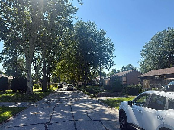 5th image of 3036 Stafford Dr