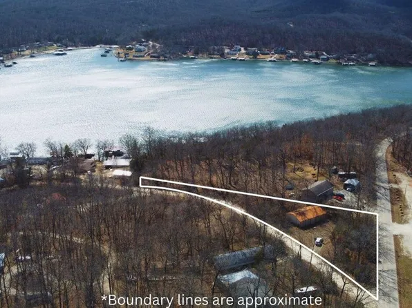 31 Walleye Point Drive, Camdenton, MO 65020