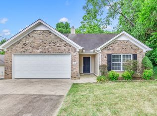 708 Autumn Ridge Ln, Columbia, TN 38401