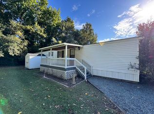 282 Cinron Ln, Rocky Pt, NC 28457