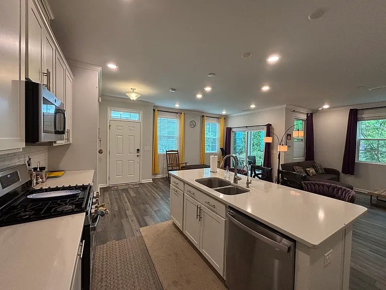 203 Gremar Dr — Photo 8