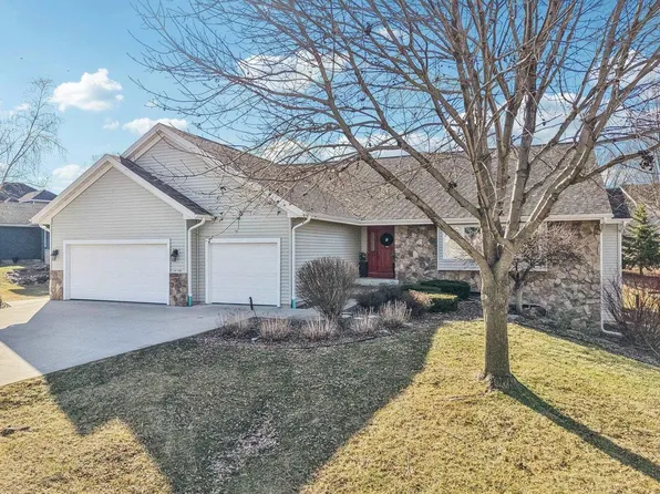 W8199 Bridle Path, Lake Mills, WI 53551