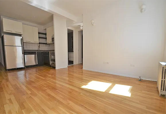 Rented by CITY SKYLINE REALTY INC | media 1