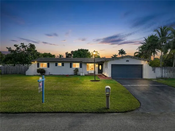 29725 SW 168th Ct, Homestead, FL 33030