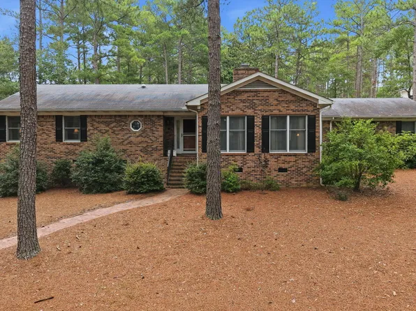 8 N Shamrock Drive, Jackson Springs, NC 27281
